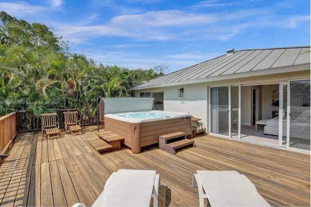 $1,399,000 | 12 Northeast 26th Street, Wilton Manors, FL 33305