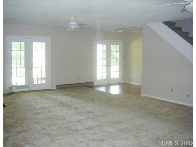 402 Oak Tree Road, Unit 3 Mooresville, NC 28117 - Photo 4 of 16 Gallery Image 4