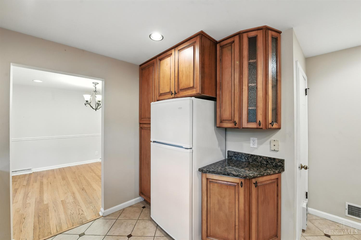 6980 Weiss Road Cincinnati, OH 45247 - Photo 19 of 40