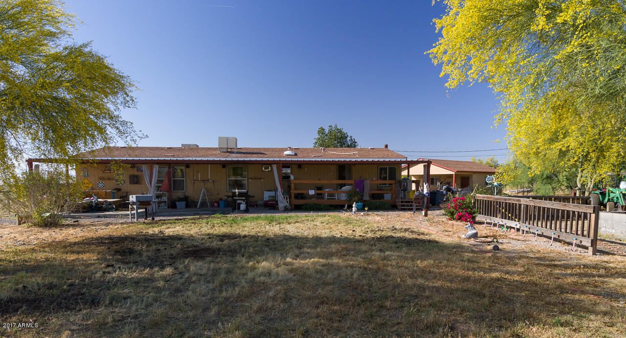 18736 West Jomax Road Wittmann, AZ 85361 - Photo 13 of 16 Backyard
