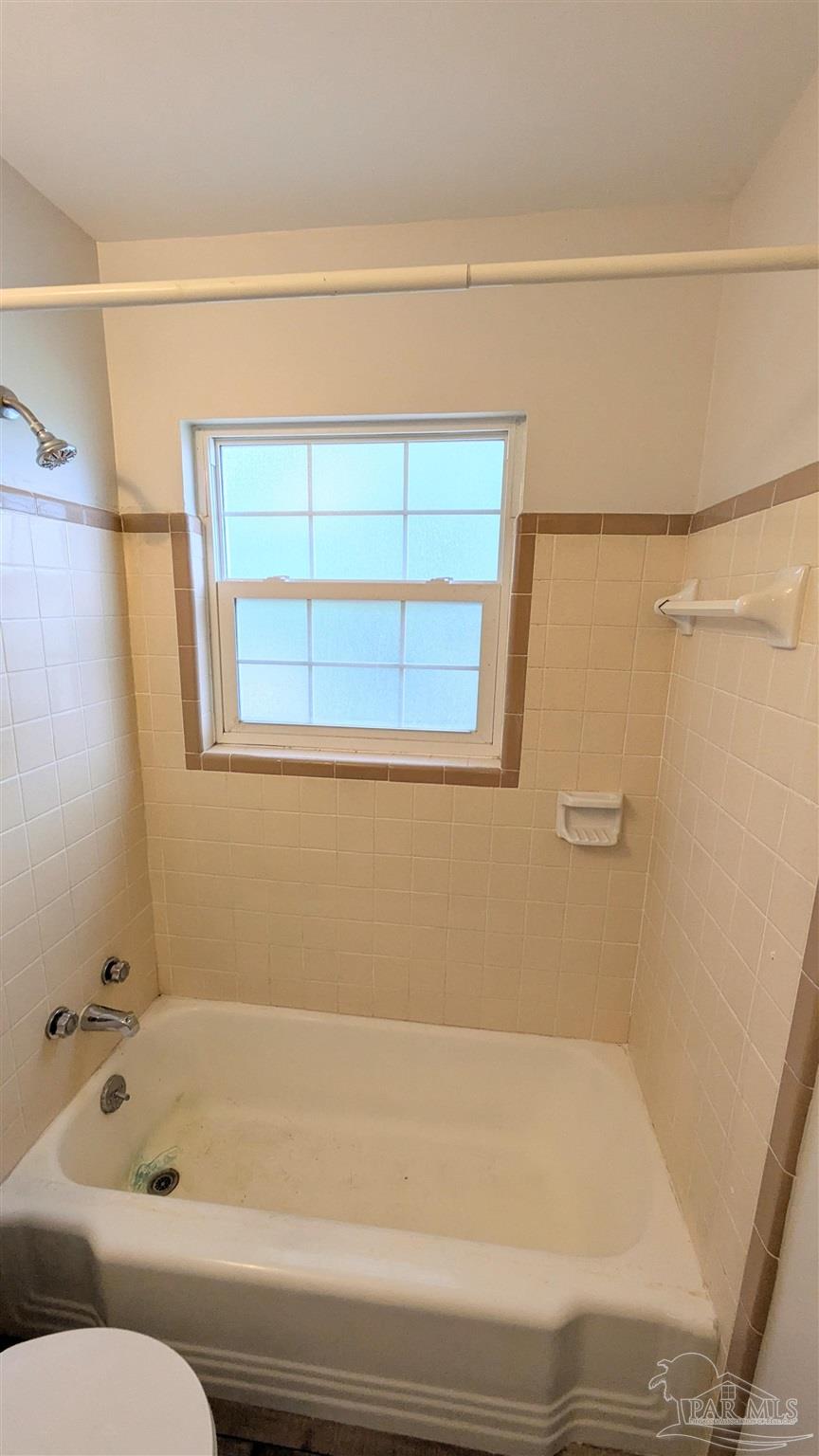 2117 Pullman Circle Pensacola, FL 32526 - Photo 18 of 31