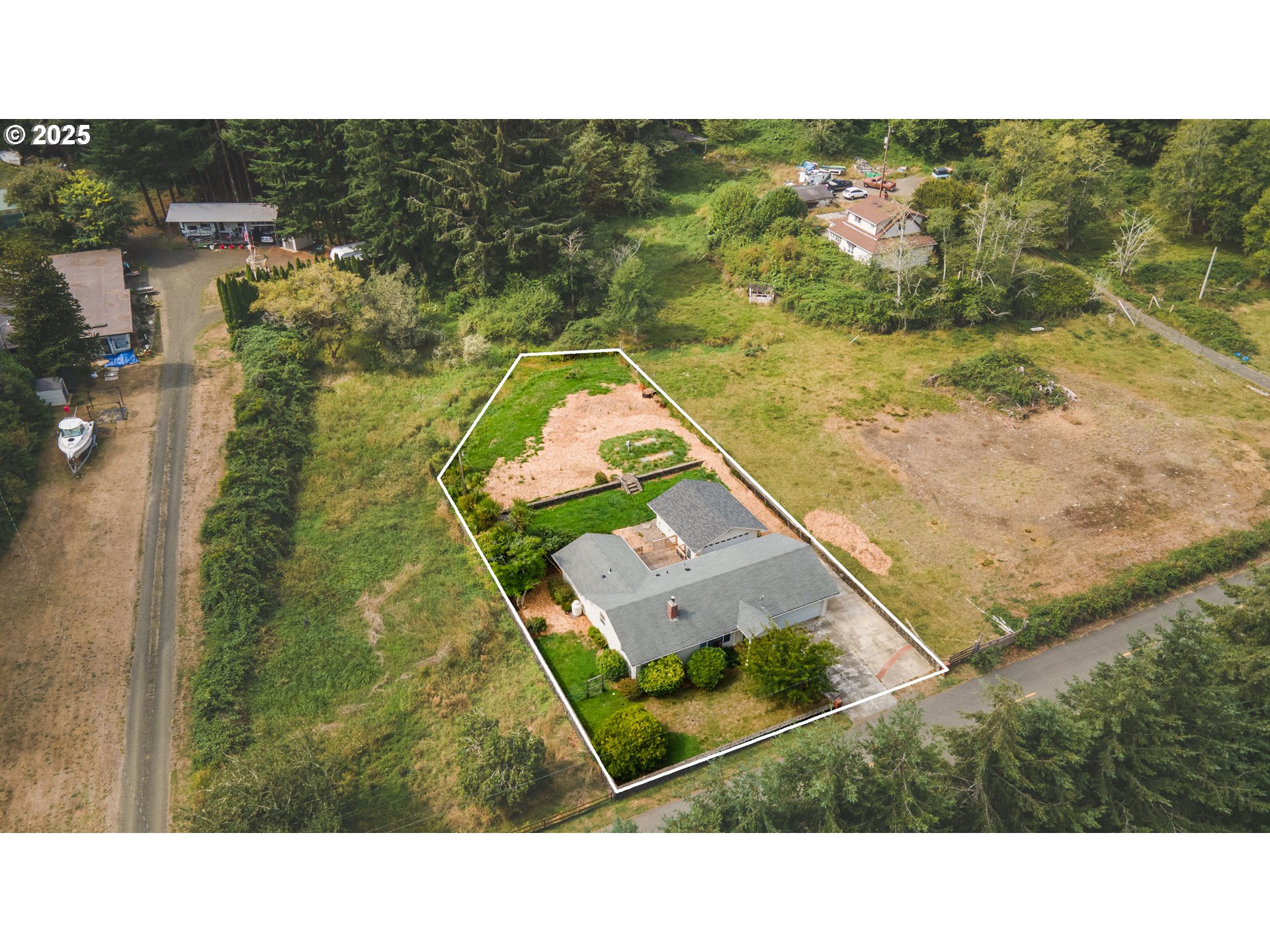 62765 Red Dyke Road Coos Bay, OR 97420 - Photo 36 of 38 Gallery Image 36