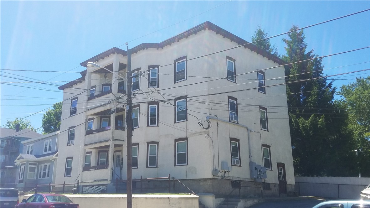 25 Roberts Street, Unit 2 Woonsocket, RI 02895 - Photo 2 of 10