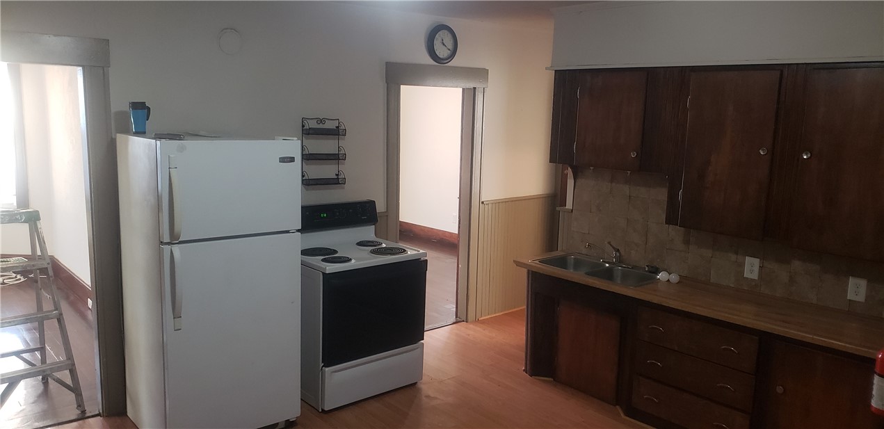 25 Roberts Street, Unit 2 Woonsocket, RI 02895 - Photo 4 of 10