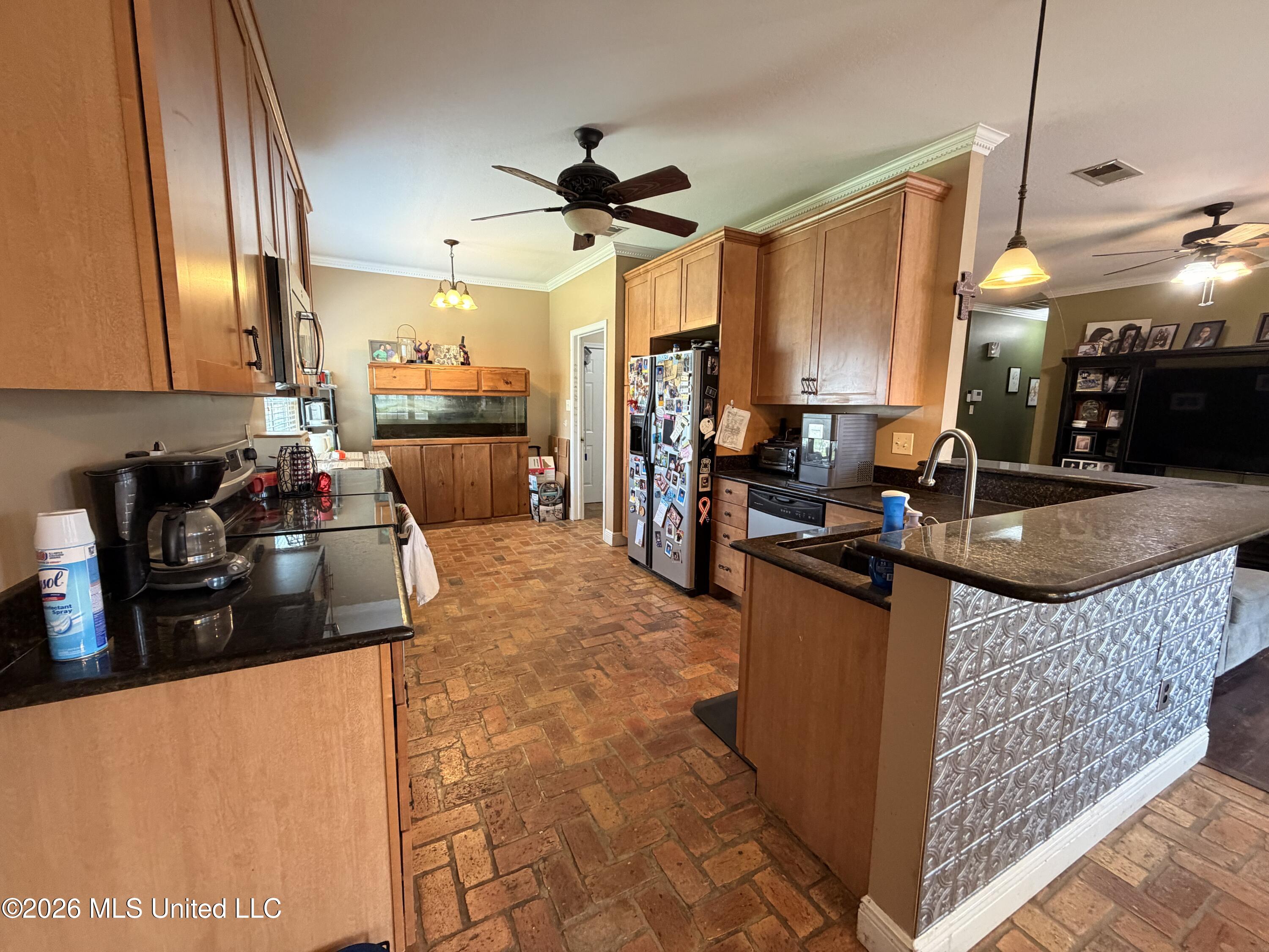 6700 Rue Mornay South Biloxi, MS 39532 - Photo 12 of 30 IMG_0064