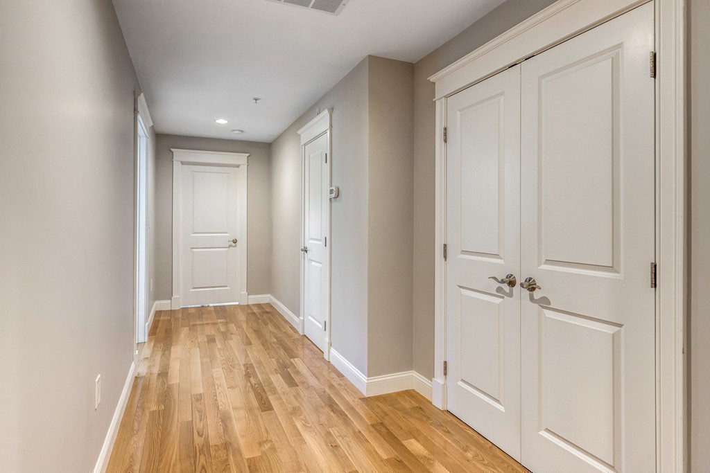 100 Burrill Street, Unit 6 Swampscott, MA 01907 - Photo 23 of 30