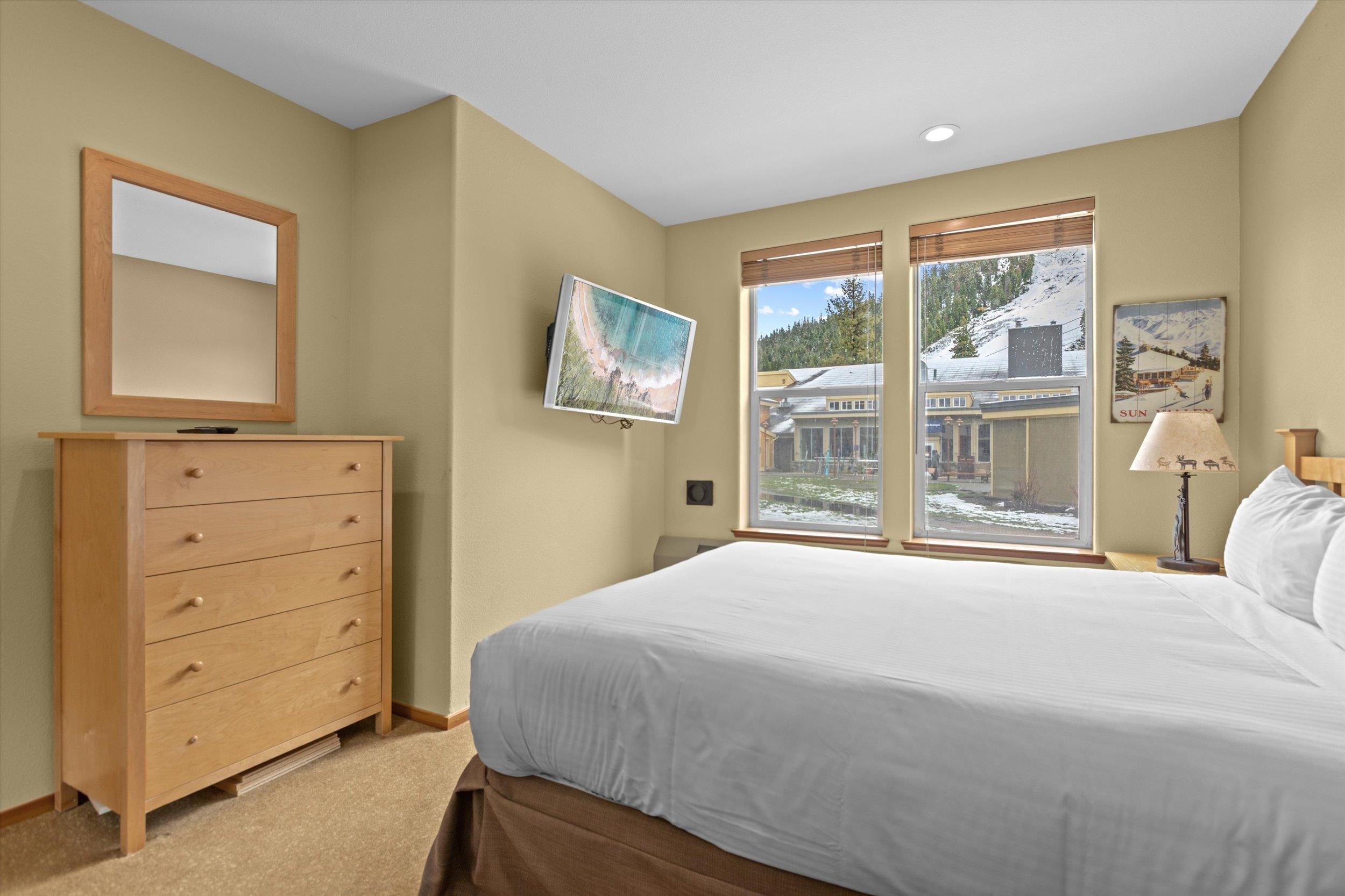 201 Shirley Cyn Road, Unit 714 Olympic Valley, CA 96146 - Photo 8 of 27