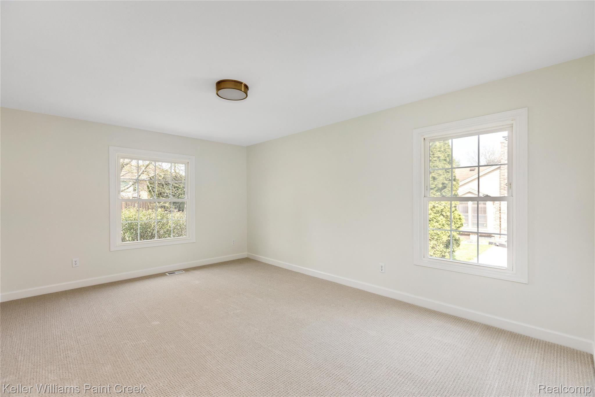 332 Lake Forest Road Rochester, MI 48309 - Photo 27 of 48 39-332 Lake Forest Rd, Rochester Hills, MI, 483090033.jpg