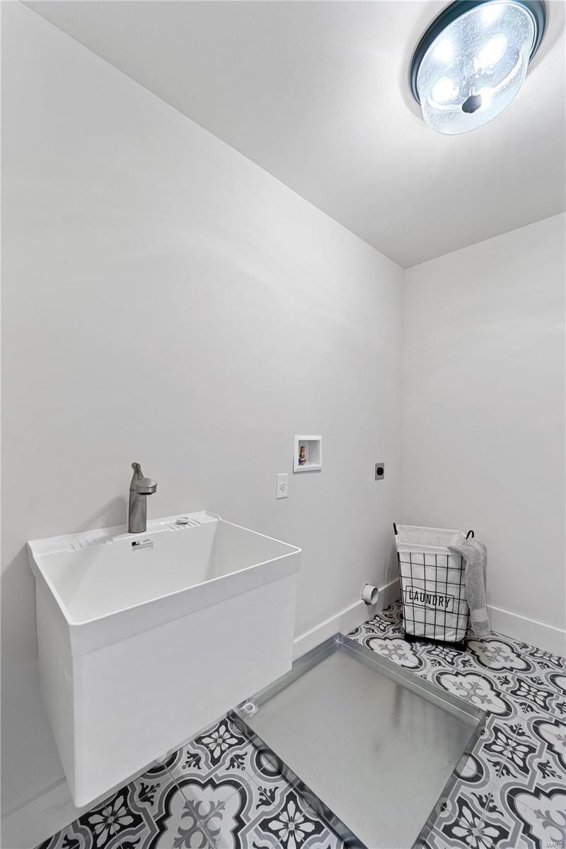 514 Ridge Avenue Webster Groves, MO 63119 - Photo 29 of 53 Gallery Image 29