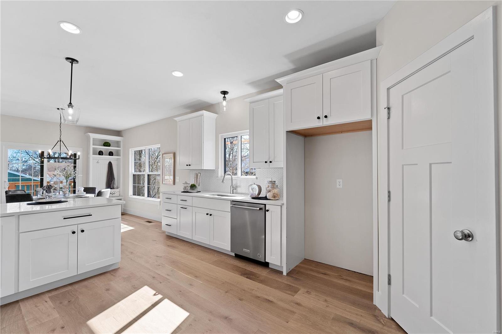 514 Ridge Avenue Webster Groves, MO 63119 - Photo 4 of 53 Gallery Image 4