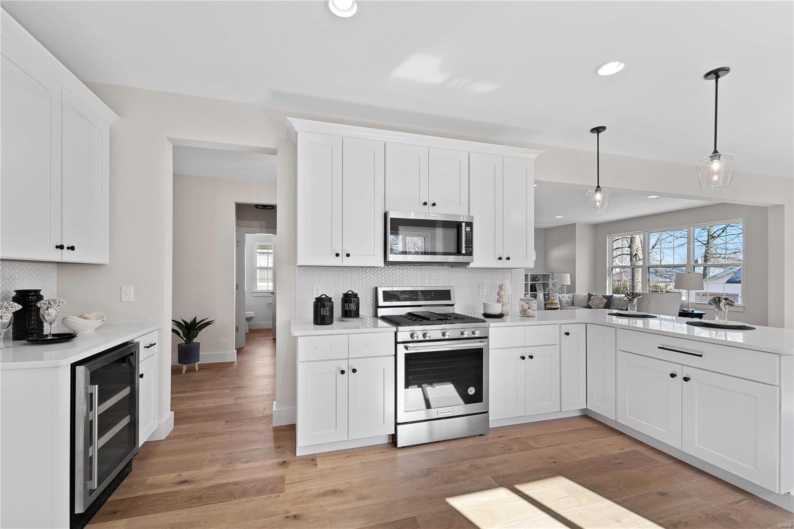 514 Ridge Avenue Webster Groves, MO 63119 - Photo 5 of 53 Gallery Image 5