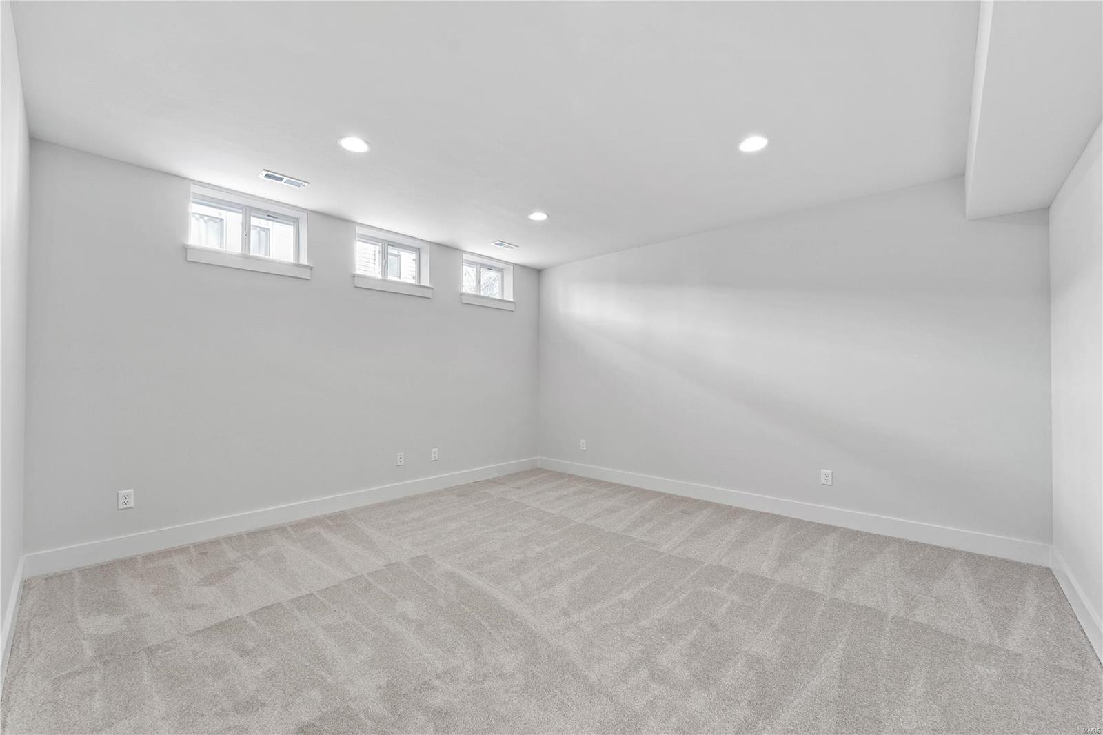 514 Ridge Avenue Webster Groves, MO 63119 - Photo 41 of 53 Gallery Image 41