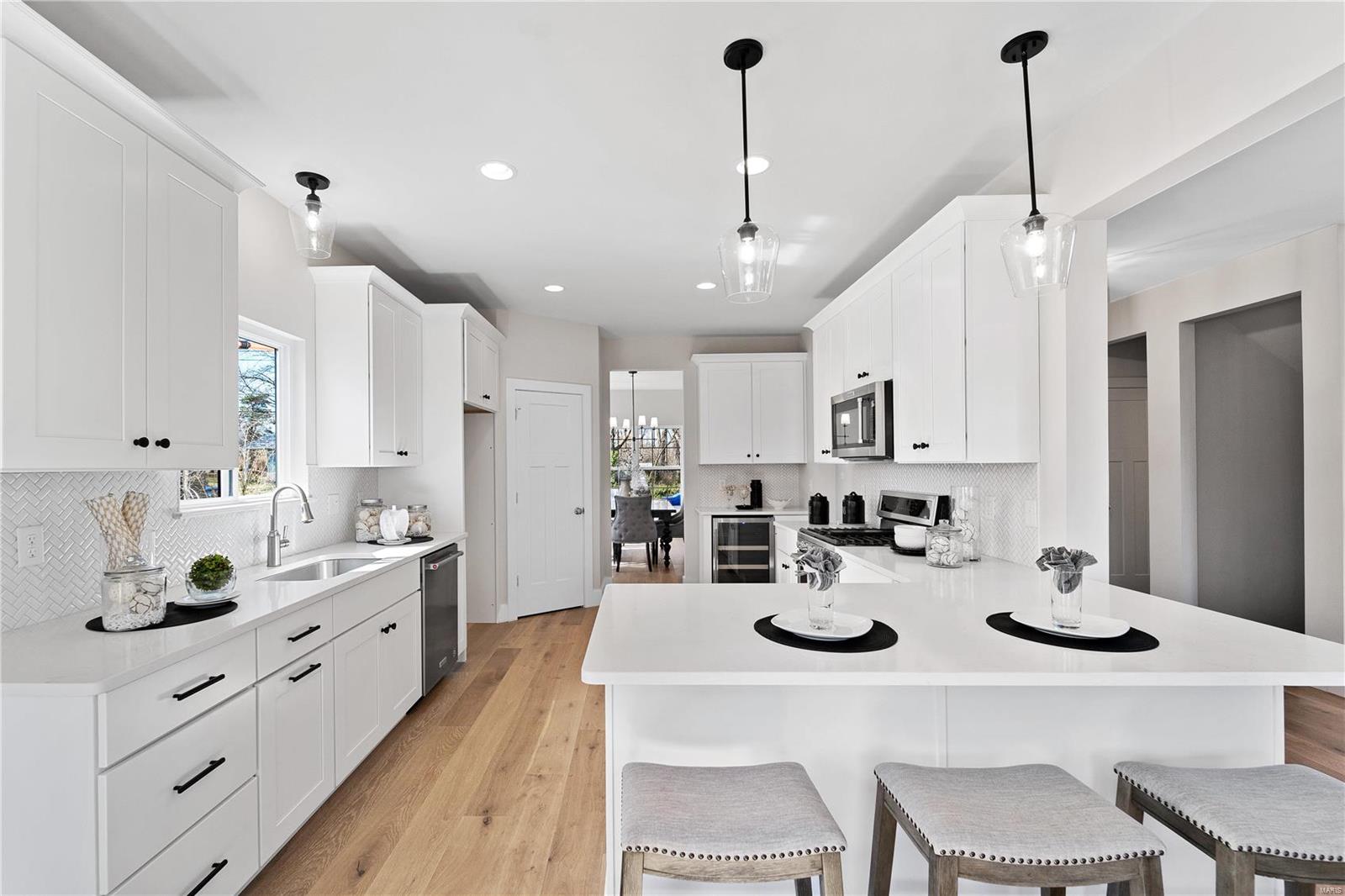 514 Ridge Avenue Webster Groves, MO 63119 - Photo 10 of 53 Gallery Image 10