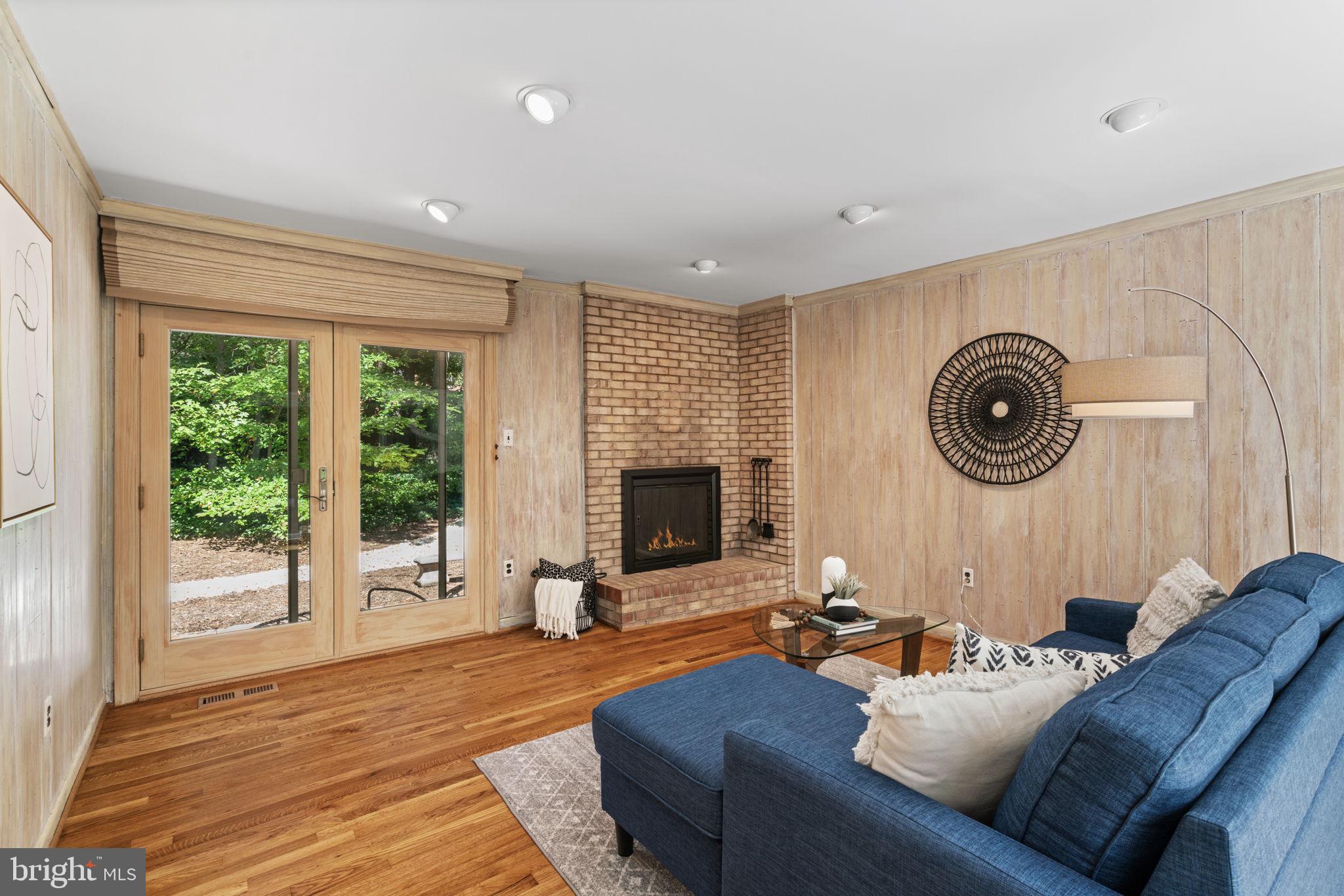 8206 Langbrook Road Springfield, VA 22152 - Photo 27 of 48 Family Room UL