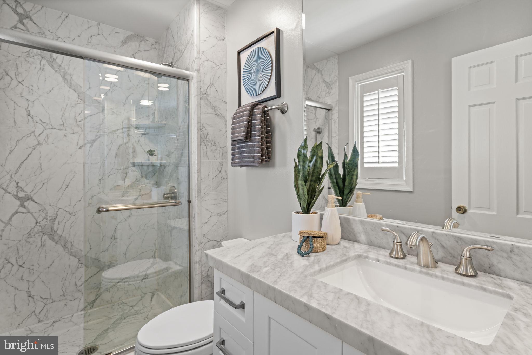 8206 Langbrook Road Springfield, VA 22152 - Photo 35 of 48 Primary Bathroom