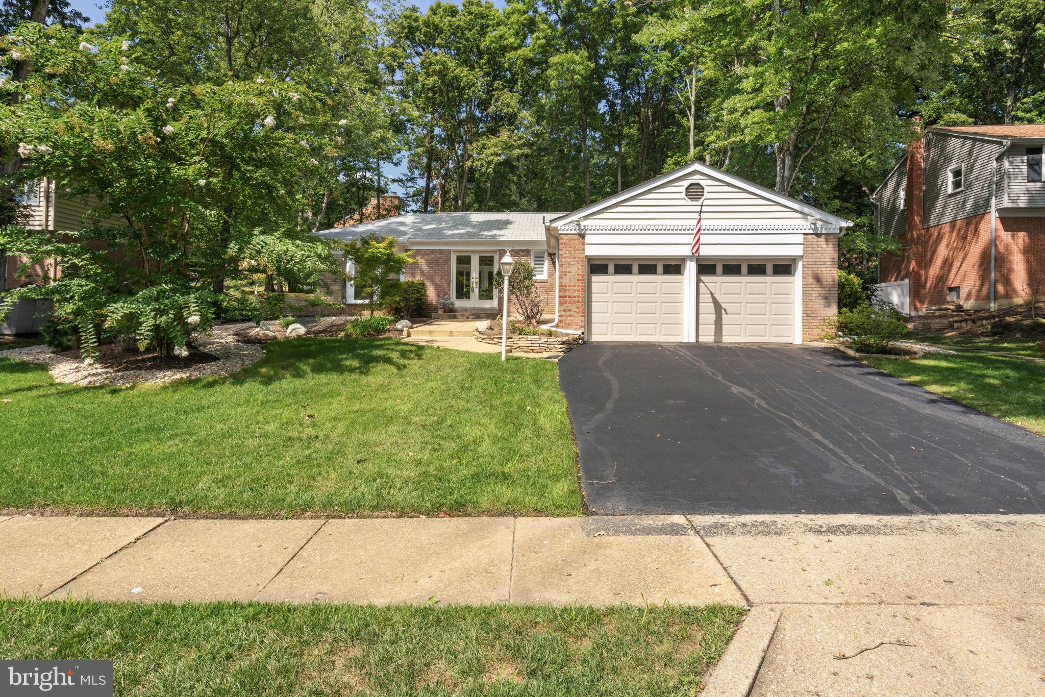 8206 Langbrook Road Springfield, VA 22152 - Photo 4 of 48 Special & Rare ATRIUM model w/Main Level Bedrooms