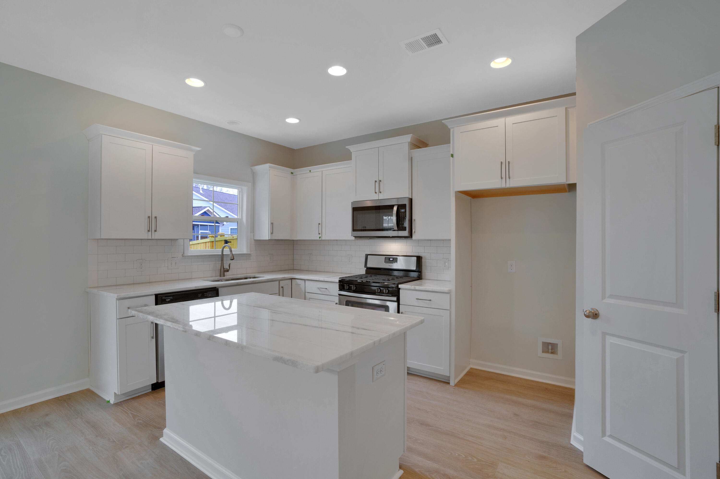 412 Grove End Road Moncks Corner, SC 29461 - Photo 9 of 28 SDH01208