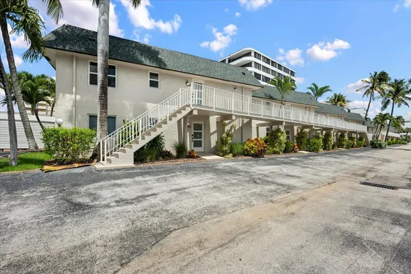 $3,500 | 3601 South Ocean Boulevard, Unit 308, South Palm Beach, FL 33480