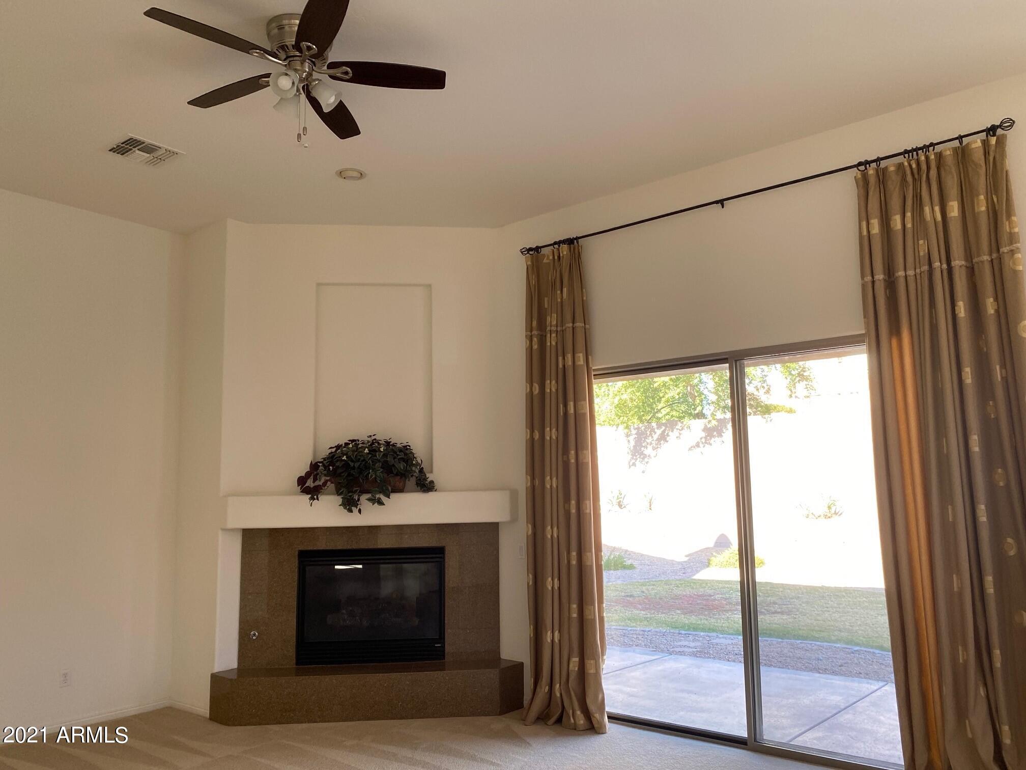 1822 West Brianna Road Phoenix, AZ 85085 - Photo 4 of 29 IMG_3204
