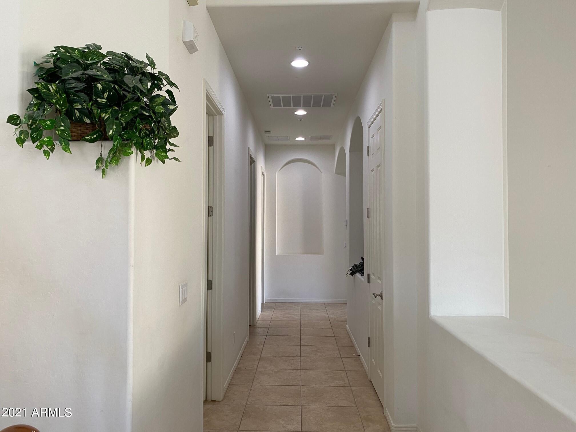 1822 West Brianna Road Phoenix, AZ 85085 - Photo 8 of 29 IMG_3211