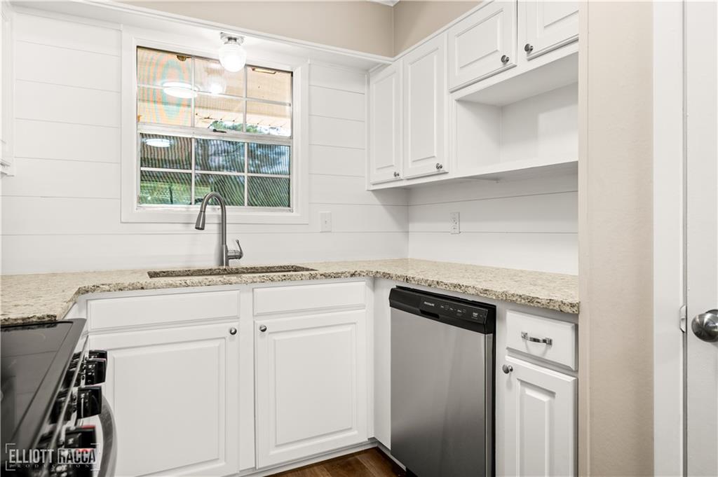 851 Springhill Loop Pollock, LA 71467 - Photo 12 of 26 Gallery Image 12