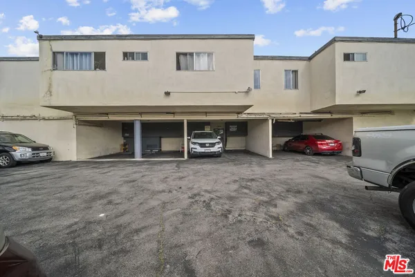 $1,750 | 8371 Northgate Avenue, Unit 16, Canoga Park, CA 91304