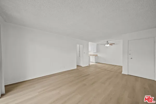 $1,750 | 8371 Northgate Avenue, Unit 16, Canoga Park, CA 91304