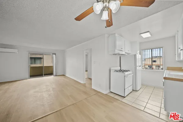 $1,750 | 8371 Northgate Avenue, Unit 16, Canoga Park, CA 91304