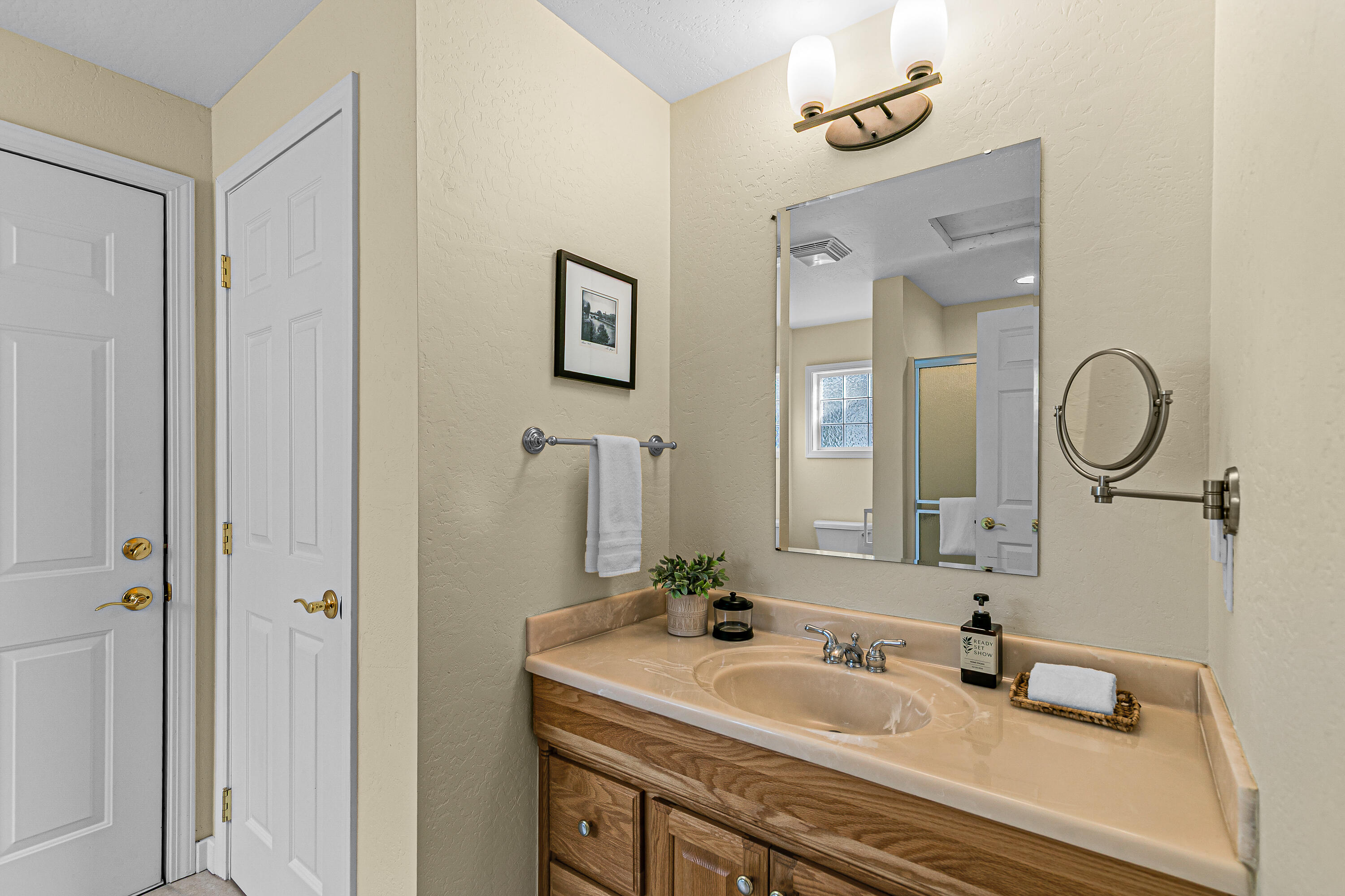 3255 Pioneer Road Medford, OR 97501 - Photo 32 of 45 3255 Pioneer Road, Medford, OR 97501