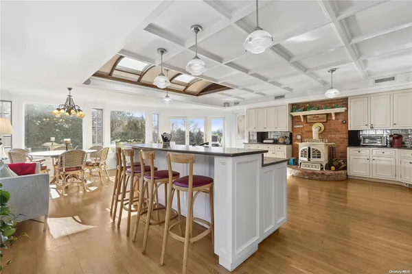 $4,750,000 | 104 Union Avenue, Center Moriches, NY 11934