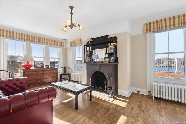 $4,750,000 | 104 Union Avenue, Center Moriches, NY 11934