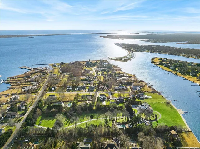 $4,995,000 | 104 Union Avenue, Center Moriches, NY 11934