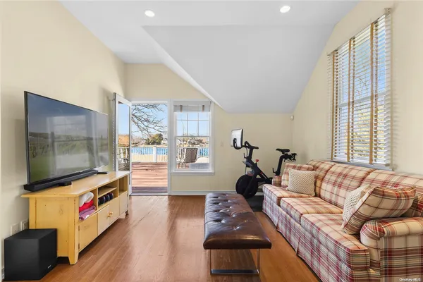 $4,750,000 | 104 Union Avenue, Center Moriches, NY 11934