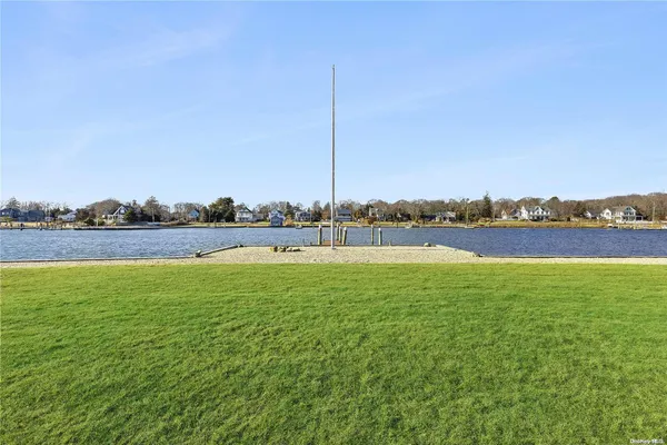 $4,750,000 | 104 Union Avenue, Center Moriches, NY 11934