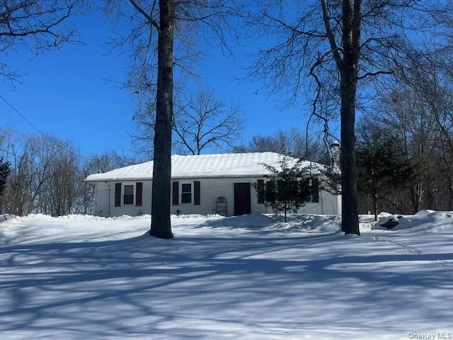 $2,200 | 19 Fenmore Drive, Unit 1, Wappingers Falls, NY 12590