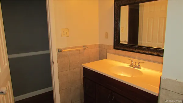 $2,200 | 19 Fenmore Drive, Unit 1, Wappingers Falls, NY 12590