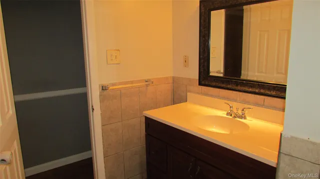 $2,200 | 19 Fenmore Drive, Unit 1, Wappingers Falls, NY 12590