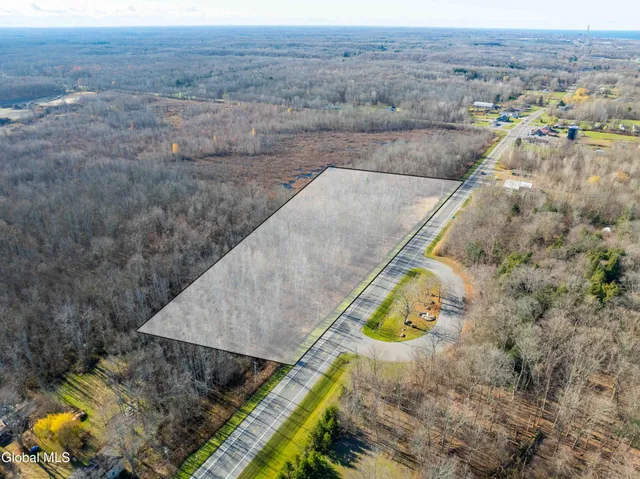 $40,000 | 104 Oswego Ny 13126, Oswego, NY 13126