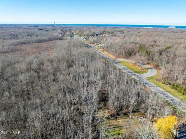 $40,000 | 104 Oswego Ny 13126, Oswego, NY 13126