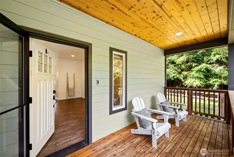$900,000 | 20705 68th Place Northeast, Granite Falls, WA 98252