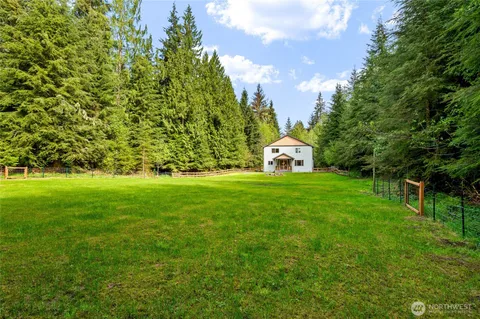 $900,000 | 20705 68th Place Northeast, Granite Falls, WA 98252