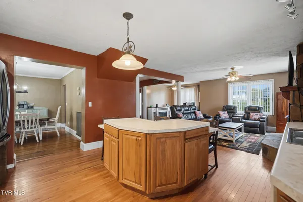 $249,999 | 138 Luttie Banner Drive, Castlewood, VA 24224