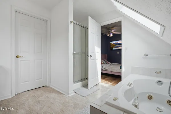 $249,999 | 138 Luttie Banner Drive, Castlewood, VA 24224