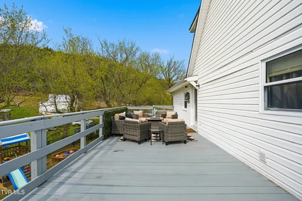 $249,999 | 138 Luttie Banner Drive, Castlewood, VA 24224