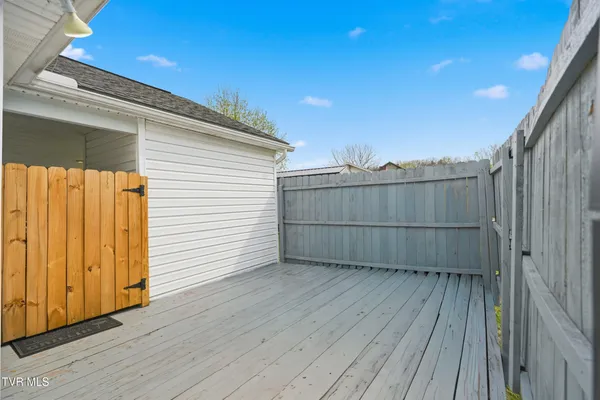 $249,999 | 138 Luttie Banner Drive, Castlewood, VA 24224