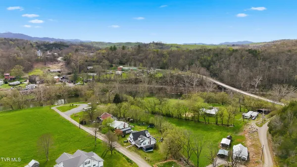 $249,999 | 138 Luttie Banner Drive, Castlewood, VA 24224