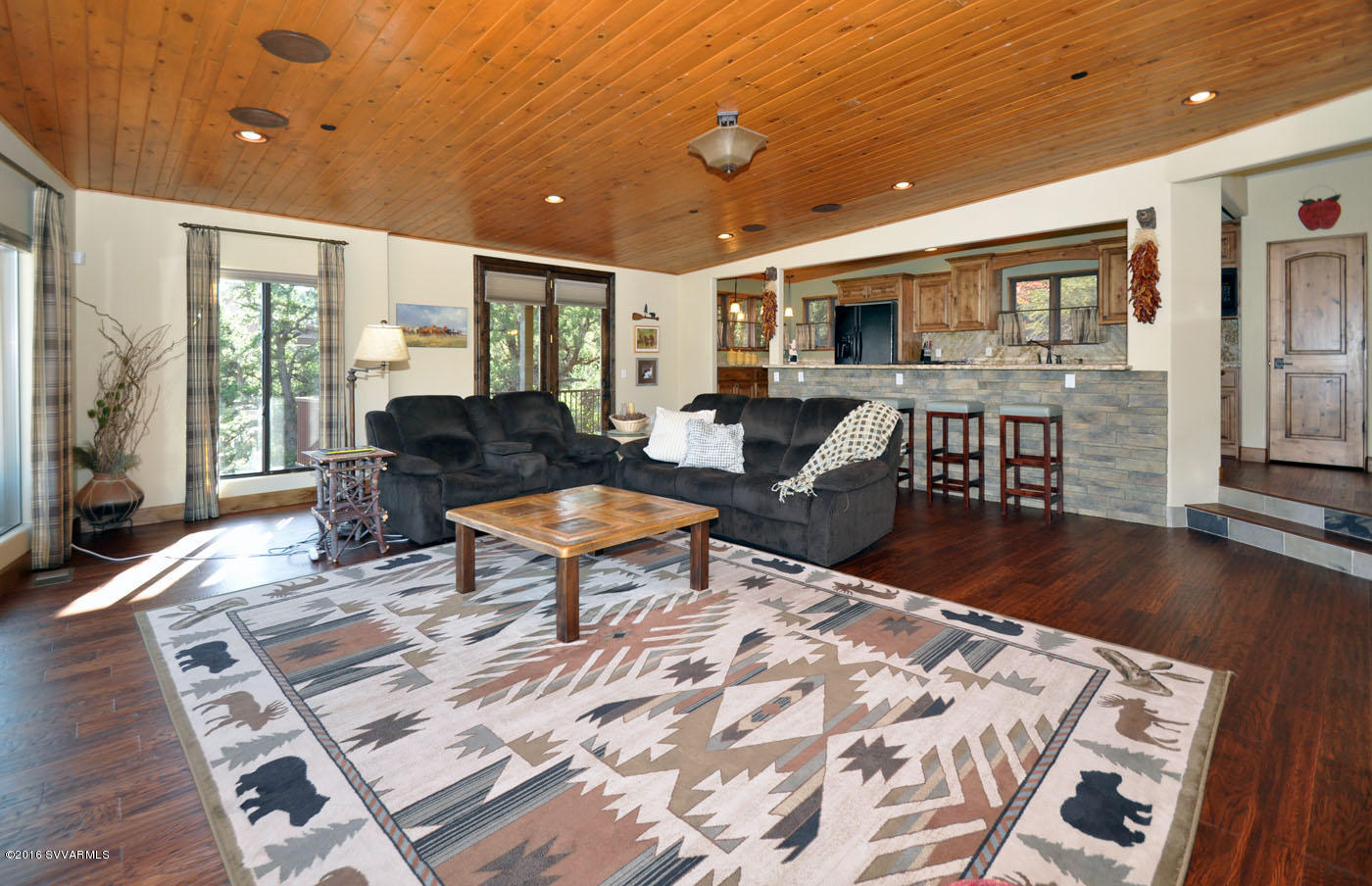330 Alhambra Road Sedona, AZ 86336 - Photo 11 of 31 Warm Living Spaces