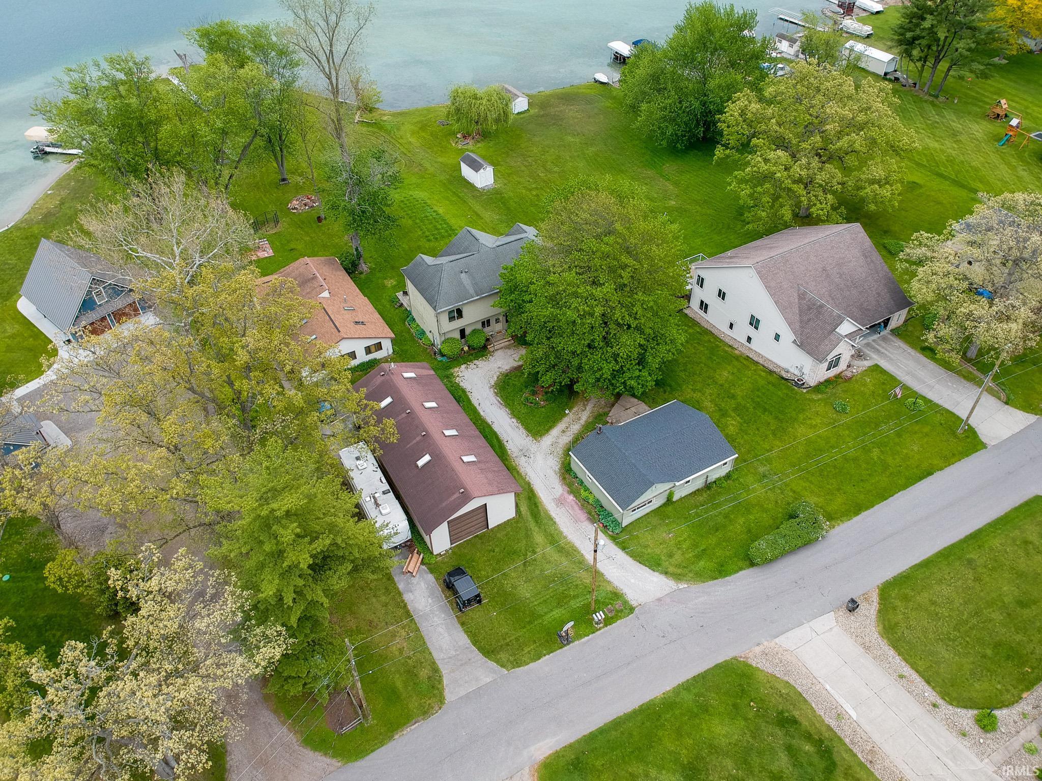 50818 Cornwall Road Bristol, IN 46507 - Photo 9 of 29
