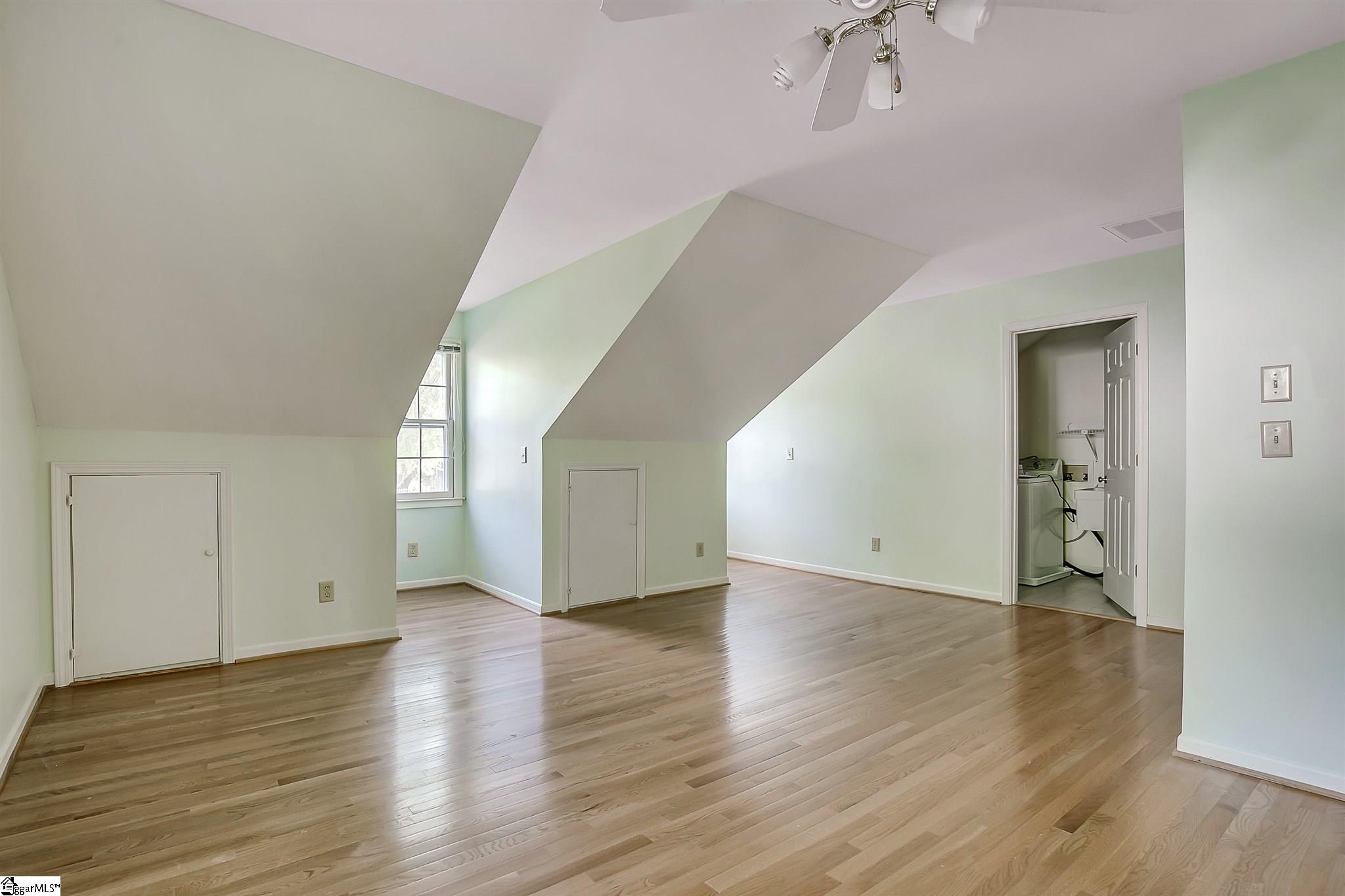 215 Burning Bush Road Mauldin, SC 29662 - Photo 17 of 36 Gallery Image 17