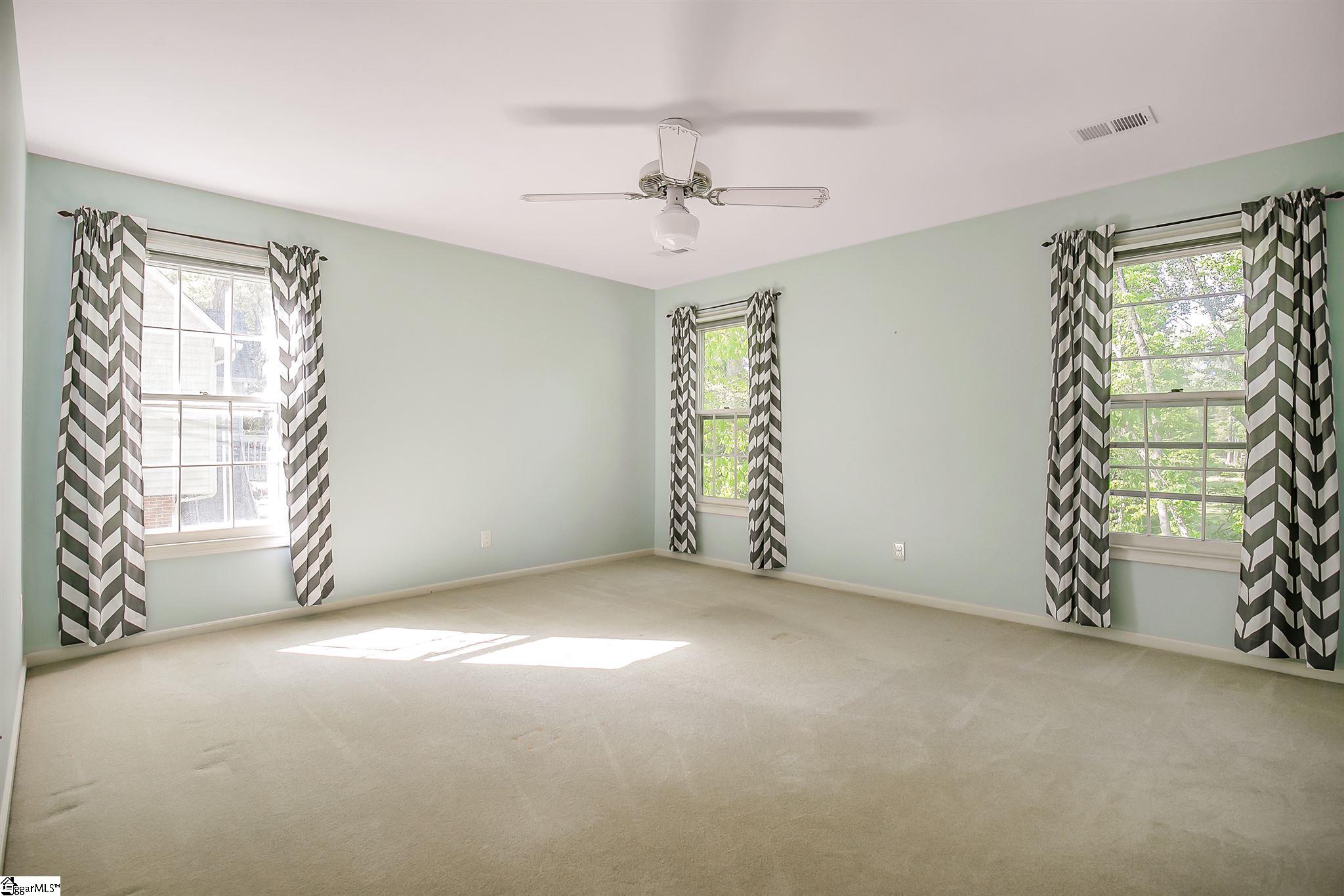 215 Burning Bush Road Mauldin, SC 29662 - Photo 19 of 36 Gallery Image 19